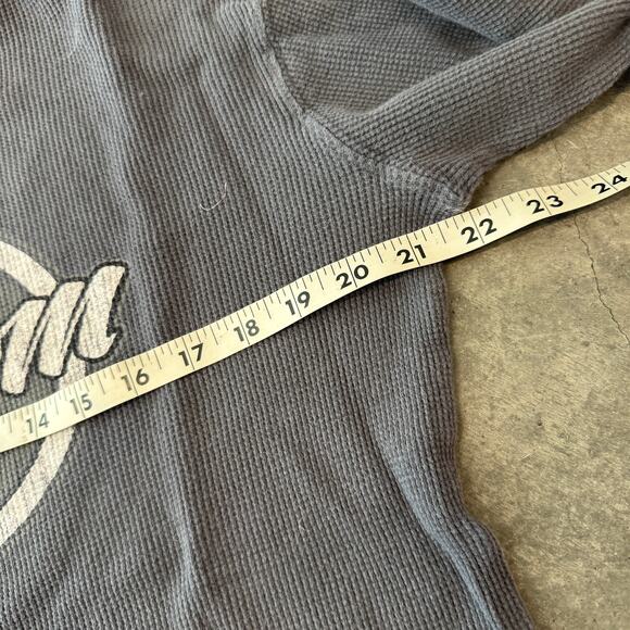 Vintage Y2K Volcom Surf Grey Grunge Waffle Knit Longsleeve Graphic Tee XL - Picture 2 of 4